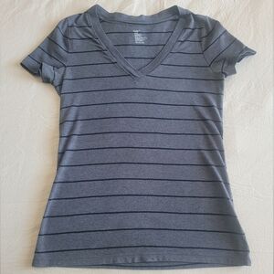 GAP Gray Striped V-Neck Women's Tee